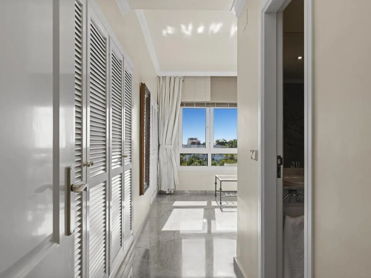 Vista Mar Y Piscina En Puerto Banus Apartment Marbella