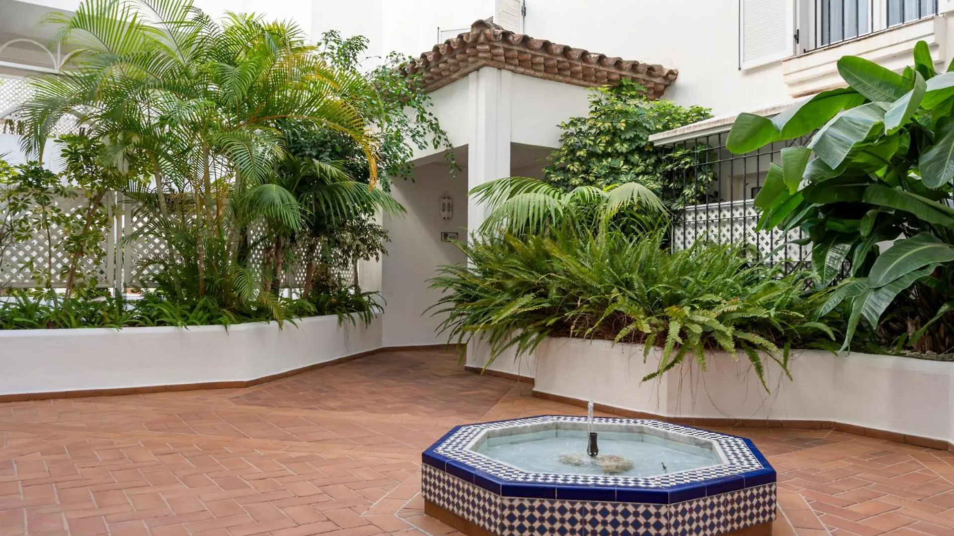 Vista Mar Y Piscina En Puerto Banus Apartment Marbella