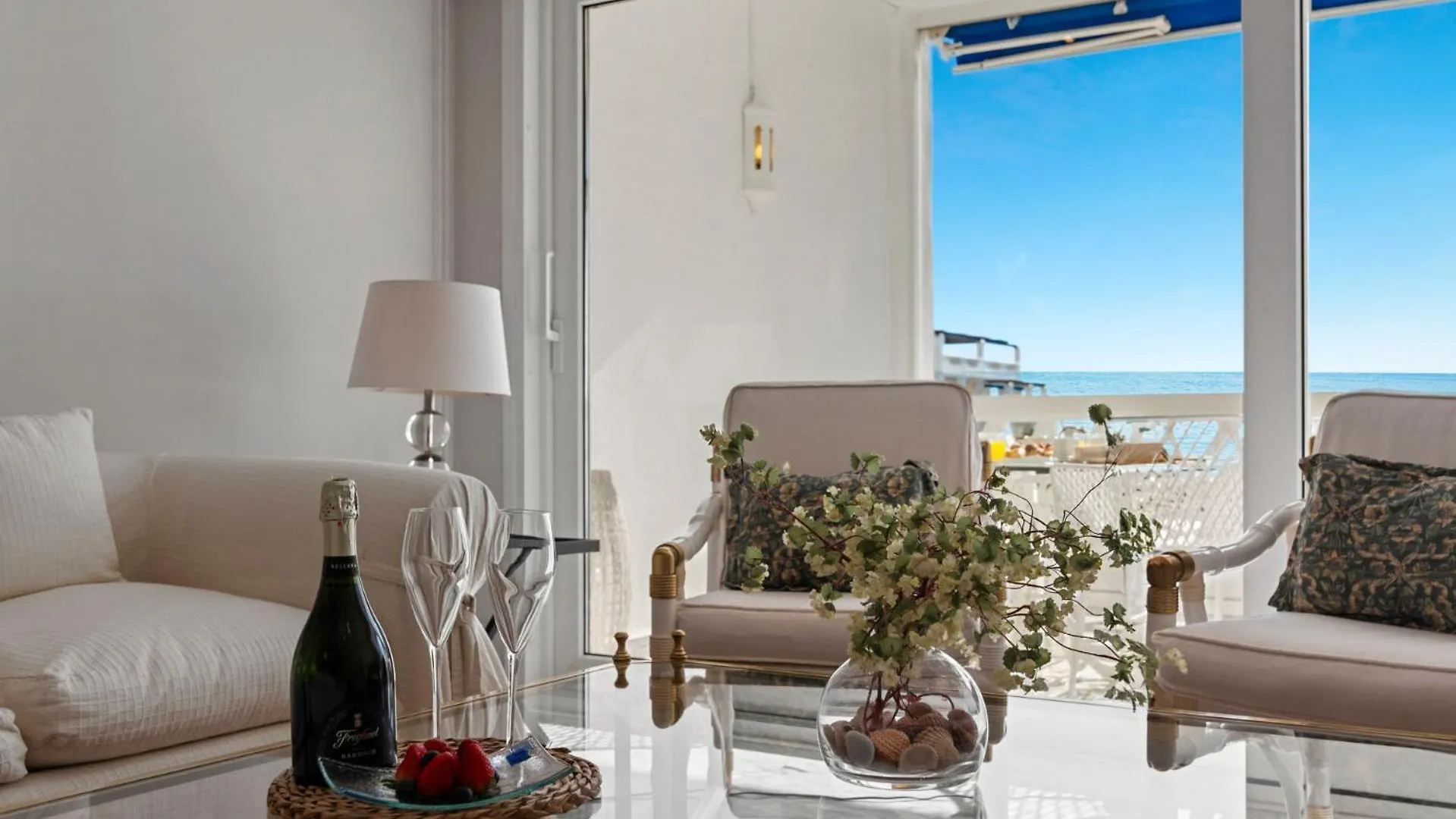 Vista Mar Y Piscina En Puerto Banus Apartment Marbella