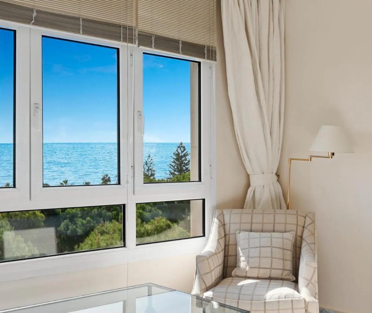 Vista Mar Y Piscina En Puerto Banus Apartment Marbella
