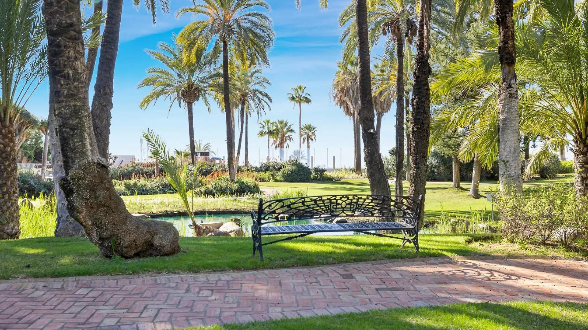 Vista Mar Y Piscina En Puerto Banus Apartment Marbella